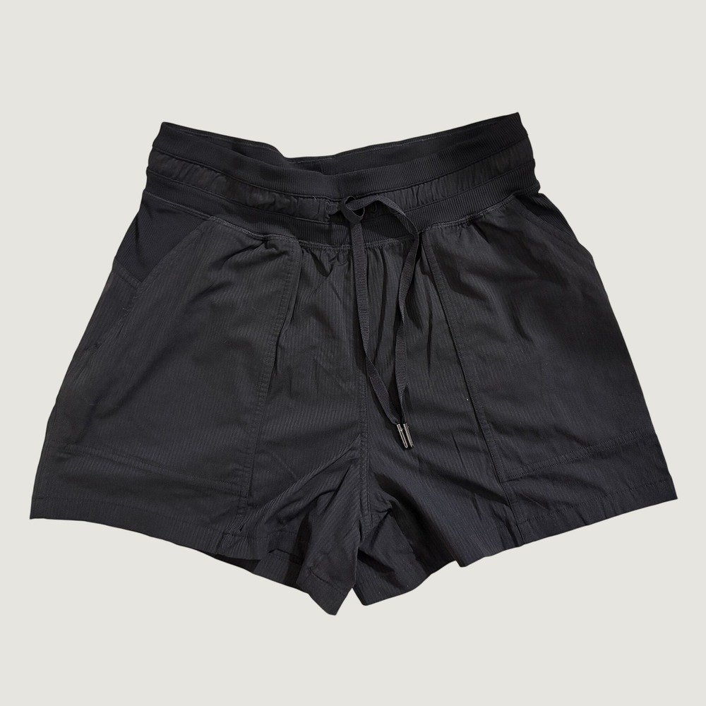 Lululemon Beyond the Studio Shorts Black High Rise Athletic Ribbed Women 4
